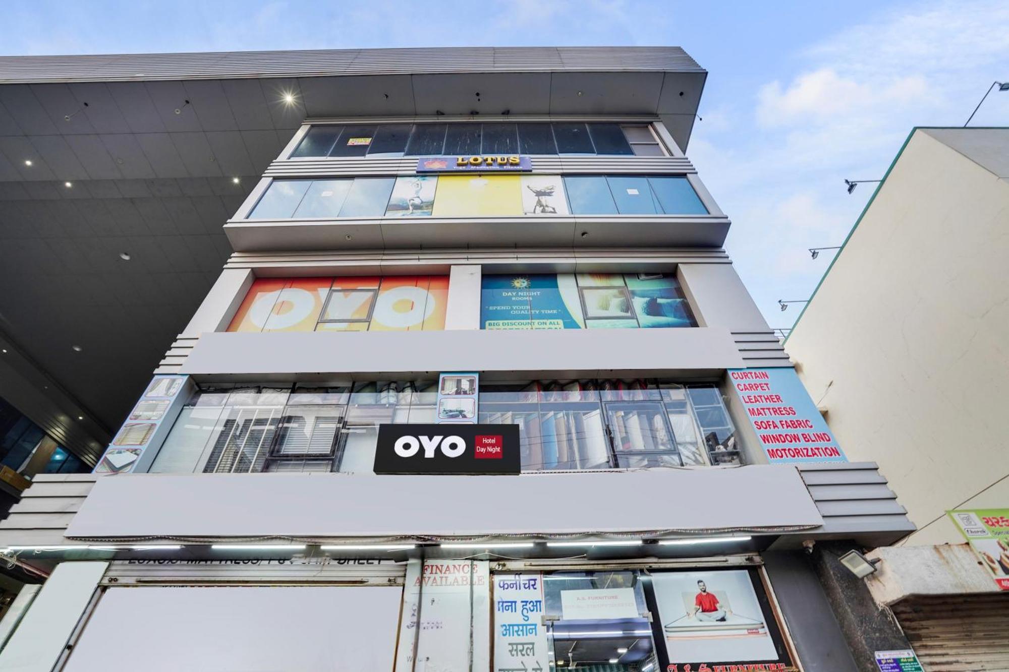 Hotel O Day Night Rooms سورات المظهر الخارجي الصورة